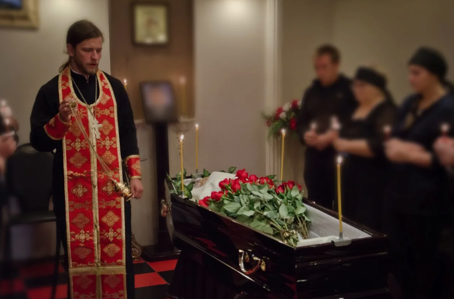 Как похоронить и поминать своего близкого: обычаи и приметы