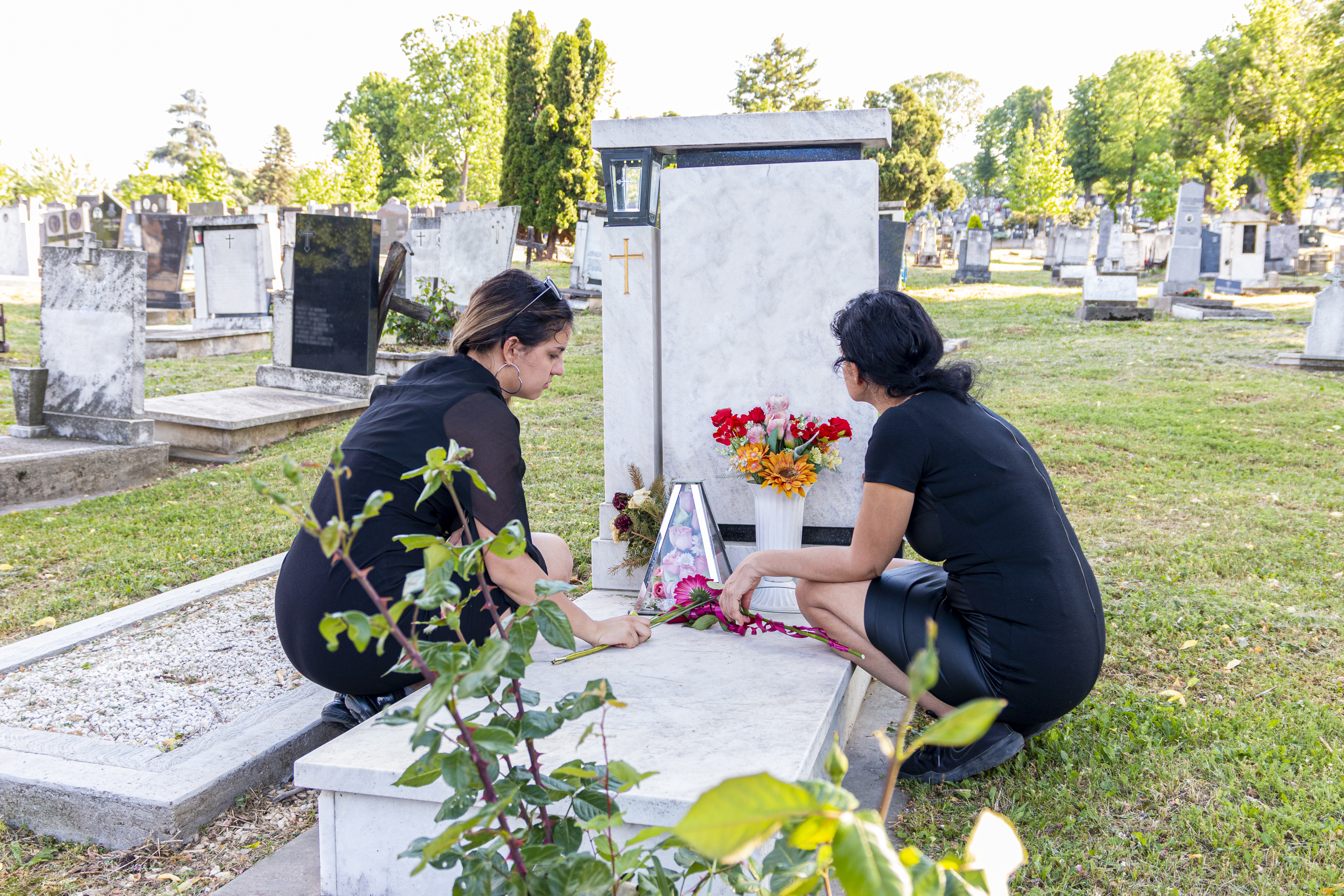 Пошаговый гид по выбору памятника на могилу